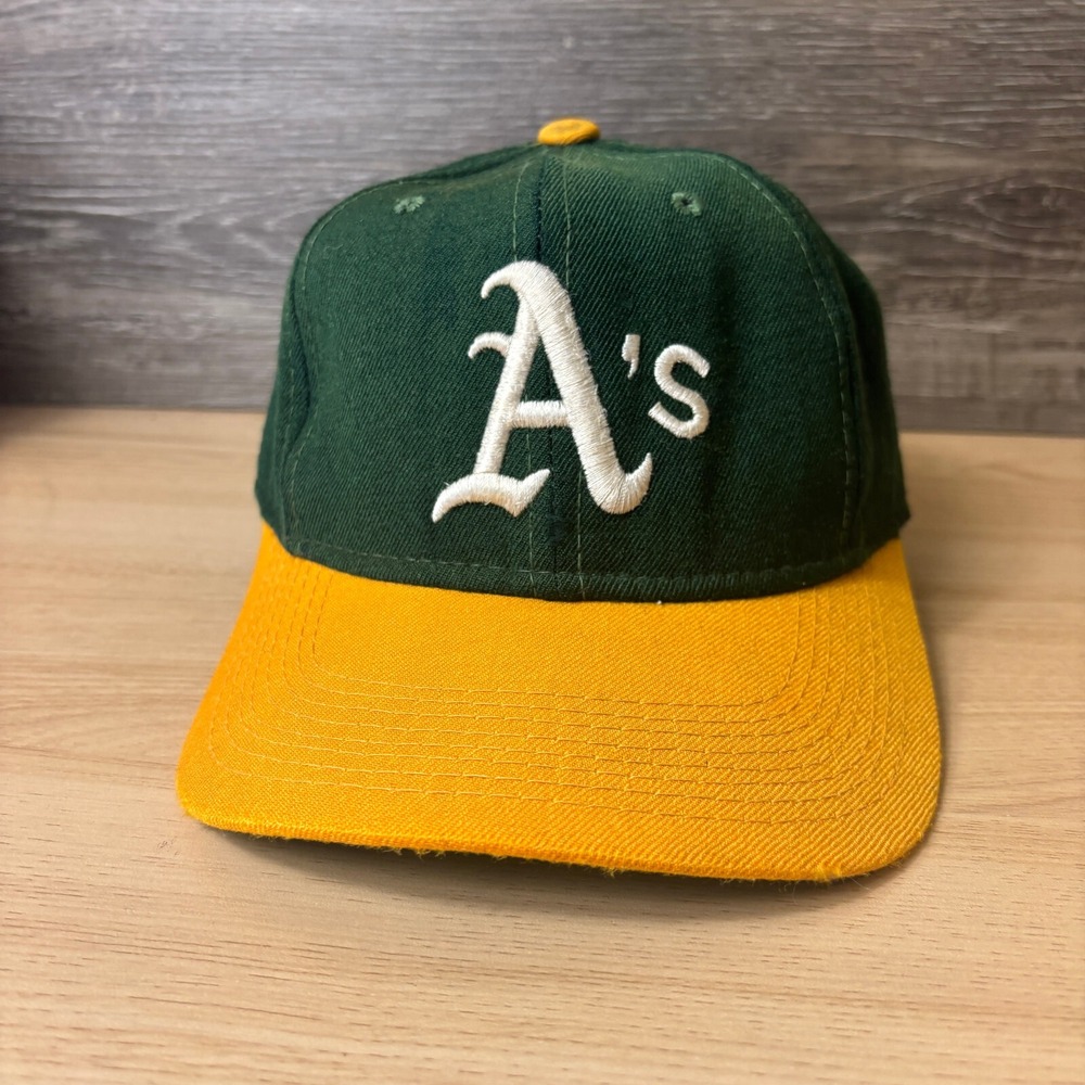 Vintage Oakland Athletics Hat Cap Fitted 6 3/4 Green Wool Sports Specialties *